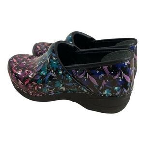 Dansko XP Women Professional Clogs 38 (US size 7.5-8) Multicolor Floral Leather